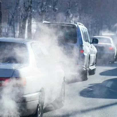 Car exhaust emissions in traffic